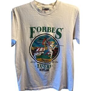VINTAGE Forbe’s Tavern Scotland Shirt Adult Medium White Beer Casual Men’s